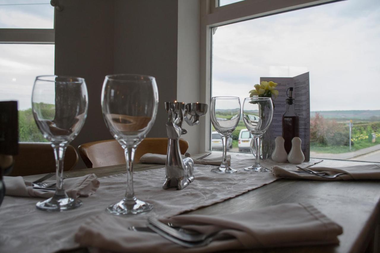 The Runswick Bay Hotel ソルトバーン・バイ・ザ・シー エクステリア 写真